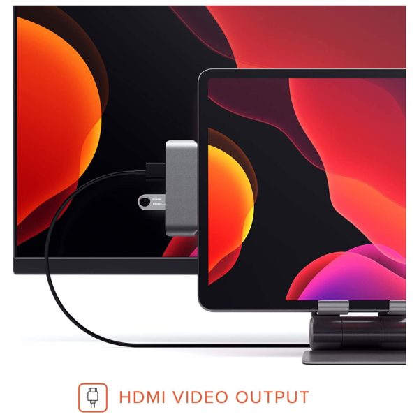 Satechi ST-TCMPHM Aluminum Type-C Mobile Pro Hub Adapter with USB-C PD Charging 4K HDMI USB 3.0 & 3.5mm Headphone Jack Space Grey Satechi ST-TCMPHM Aluminum Type-C Mobile Pro Hub Adapter with USB-C PD Charging 4K HDMI USB 3.0 & 3.5mm Headphone Jack Space Grey