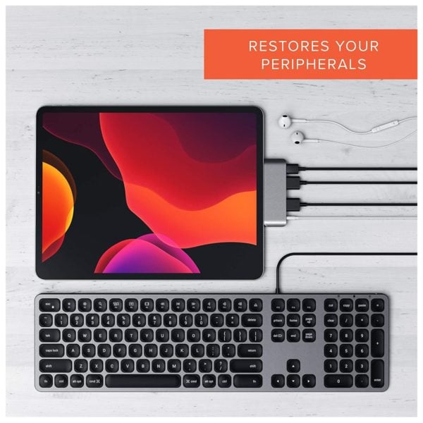 Satechi ST-TCMPHM Aluminum Type-C Mobile Pro Hub Adapter with USB-C PD Charging 4K HDMI USB 3.0 & 3.5mm Headphone Jack Space Grey Satechi ST-TCMPHM Aluminum Type-C Mobile Pro Hub Adapter with USB-C PD Charging 4K HDMI USB 3.0 & 3.5mm Headphone Jack Space Grey